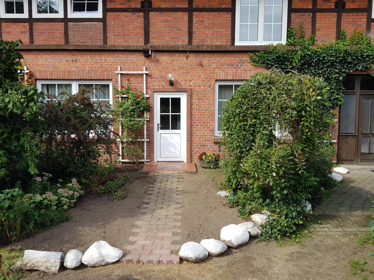 Neu Renovierte Ferienwohnung Mit Poolhaus & Sauna Auf Dem Bauernhof Oetzen Buitenkant foto